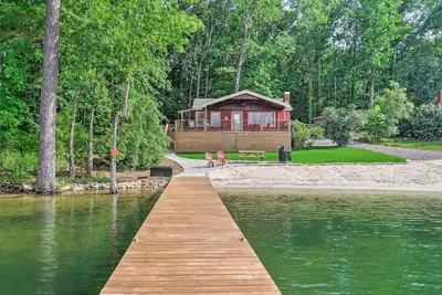 Image de Nouveau! Waterfront Lake Martin Accueil w / Grill & Beach!