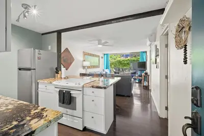 Image de 2b / 2b en face de Beach, S. Kihei, restaurants et magasins à proximité