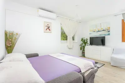 Image de Appartement d'une chambre avec la terrasse Podstrana, Split (A-17586-b)