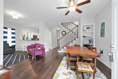 Image de ⚡️Nouveau 4br House Downtown! Post 20 minutes! 12 personnes