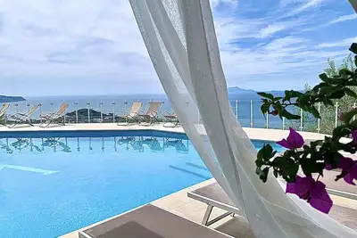 Image de Amore Rentals - Villa Giulia with Private Pool, Sea View, Terraces and Parking