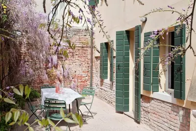 Simeone Ii @ Locappart - 2 étages, poutres, jardin
