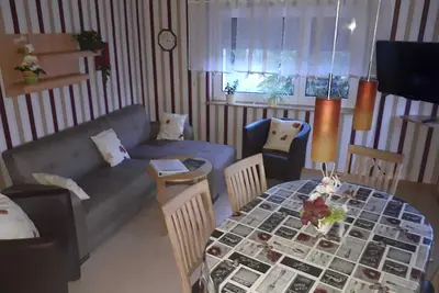 Image de Appartement 2, 85m², 1. 1er étage, 2 chambres à coucher, 1 salon-cuisine, max. 5 personnes - Maison Hanne