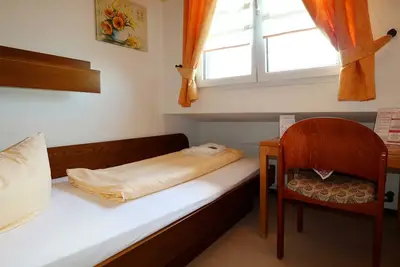 Image de Chambre single chat. A, non-fumeur, toilettes et douche - Hotel Werneths Landgasthof Hirschen