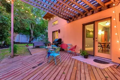 Image de *** Acl Weekend 2 *** 3br 2ba Centre-ville Accueil Facile à pied à tout; Autorisé