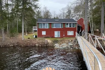 Image de Belle maison au bord du lac sur le lac Pemaquid Maine