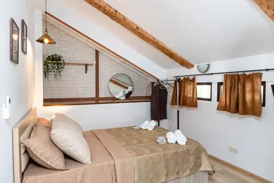 Image de Petite maison à Besiki st. 7