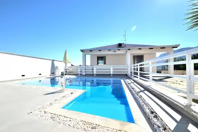 Image de Villa Bianca (villa superiore)