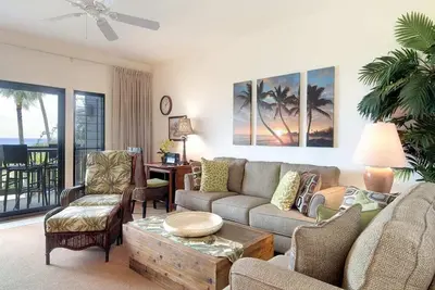 Image de Pacific Views w/Private Lanai – Kaha Lani 208