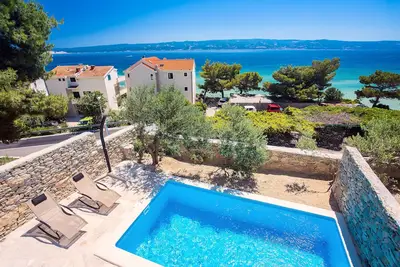Image de DERNIÈRE Minute! ! ! Villa \"Kantarion\" avec piscine privée, à seulement 50 mètres de la mer.
