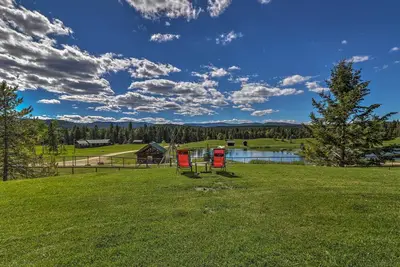 Image de Nouveau! 40 Acre Trego Resort Cabine w / Lac et sentiers!