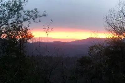 Image de 6 personnes! Suite privée vue sur la montagne de Blue Ridge Parkway