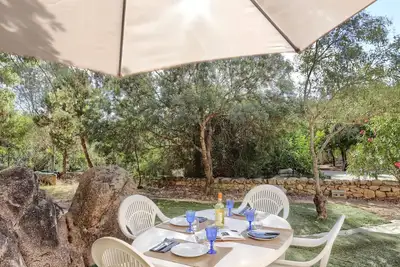 Fantastique appartement vert près de la mer: votre oasis de paix en Sardaigne!