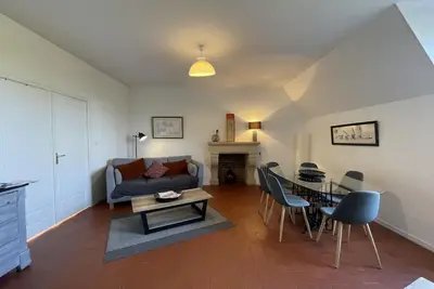 Image de Gîte rénové au Château d'Avrilly, 3 chambres, animaux acceptés, wifi à Trévol