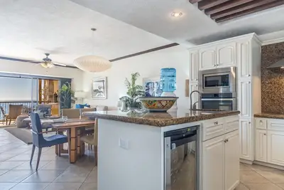 Image de Magnifique condominium de luxe sur la plage à partir de Sky208