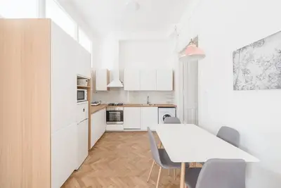 Image de Pubs Super Central Ruin Juifs Qtr 3br Lux 85sqm