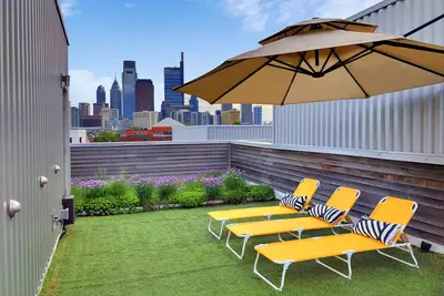 Image de Musée d'art et centre de congrès Gem avec terrasse privée sur le toit