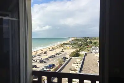 Image de ~Les pieds dans l'eau 2~vue et accès direct mer*~¤