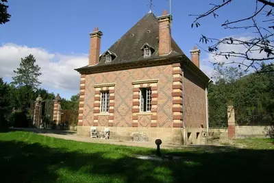Image de Gite de charme avec jardin privatif, WiFi et barbecue, à proximité du Château d'Avrilly
