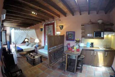 Image de Studio Villa, Cozzy, Villa romantique, chaleureuse et accueillante