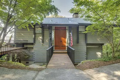 Image de Une vue époustouflante à 800 mètres de la ville à Skye High Cabin