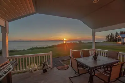 Image de Le point de vue de Dieu sur Cook Inlet au cœur du terrain de jeu de l'Alaska.