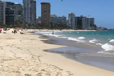 Image de Sandy Shores! 2 chambres 2 salles de bain plage et une grande piscine