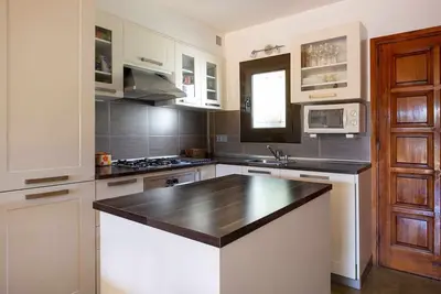 Image de Maison avec piscine sur la plage de Santa María de Llorell, Tossa de Mar