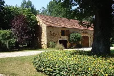 Image de Gite tranquille avec piscine