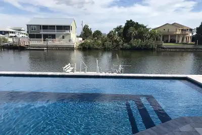 Image de Waterfront Paradise avec accès direct au golfe