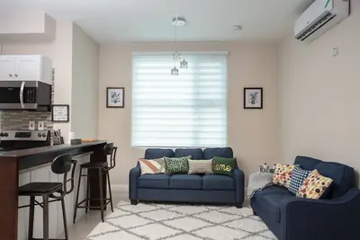 Image de Appartement luxueux à Kingston! !