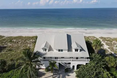 Image de Condo 3 chambres en front de mer!