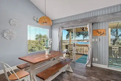 Image de Nouvelle liste! Belle propriété au bord de l'eau rénovée - 3/2-10 personnes!