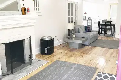 Image de Petite maison au bord de la rivière