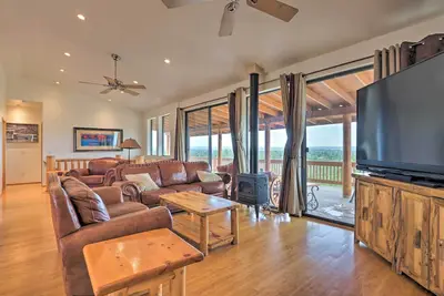 Image de Nouveau! Overgaard Cabin w / Table de billard + Vue incroyable!