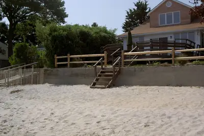 Image de Accueil Waterfront sur une plage privée dans la région viticole