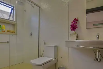 Maison entière moderne avec piscine à proximité des attractions touristiques