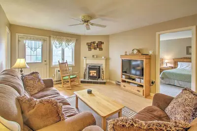 Image de Nouveau! Lincoln Resort Condo 3 minutes de Loon Mountain!