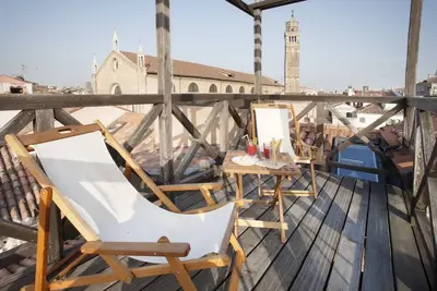 Image de Stefano F2 @ Locappart - Toit-terrasse avec vue