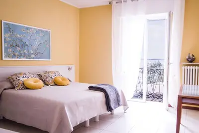 Image de Daisy Apartment - 50 meters from the lake and the beach