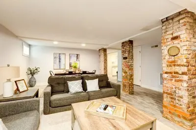 Image de Cool Guest House. Près du centre-ville. Marcher partout