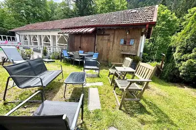 Image de Grand refuge de charme au bord de l'eau à Gérardmer. Spa/sauna/Wifi. Classé 3*