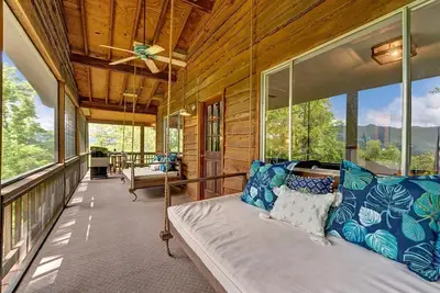 Image de Magnolia Ridge-Watershed Cabins-Modern Rustic Cabin