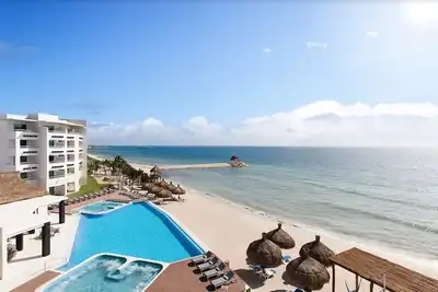 Image de Noël au Mexique avec 2 bracelets platine tout compris, bracelets supplémentaires en option