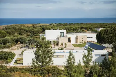 Image de Villa Premium de 3 chambres sur une ferme de 3 hectares avec piscine et vue mer
