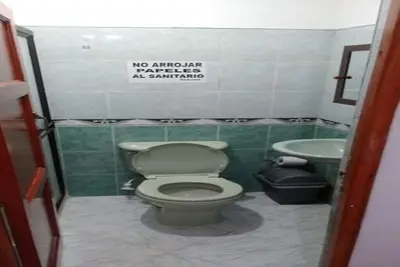 Image de HÔTEL ECONÓMICO. . . . . - Habitacion Multiple 5