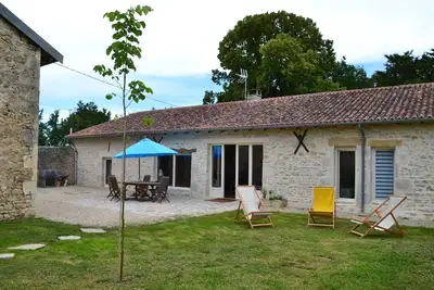 Image de Charmant Cottage pour 10 personnes, piscine privative, jardin clos