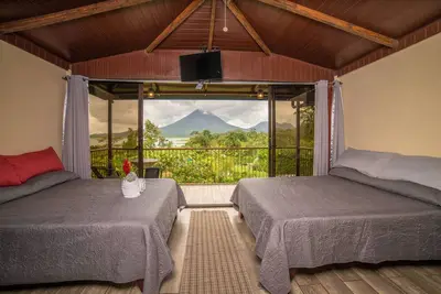 Image de Bungalow privé avec vue sur le volcan,