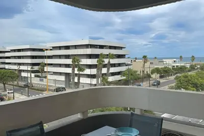 Image de Superbe appartement 150 m de la plage avec parking privé  4b237