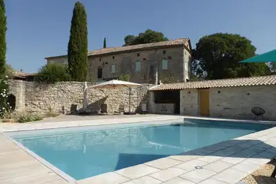 Image de Le Neflier Mas des Trois Citernes - Gîte pour 4 Personnes